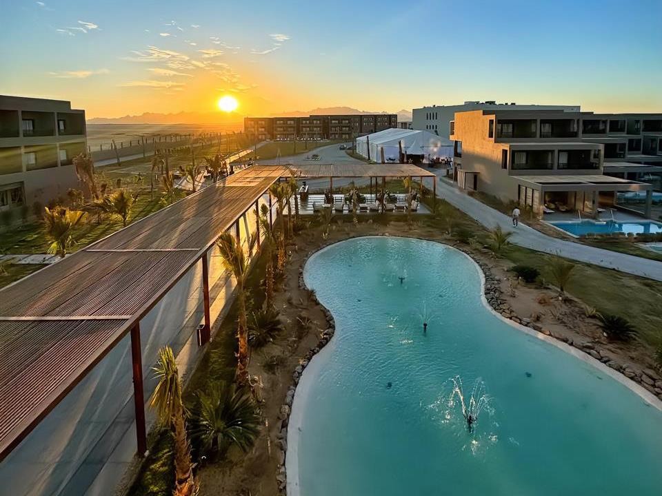ÚJ, EXKLUZÍV SZÁLLODÁNK A VÖRÖS-TENGER PARTJÁN: SENTIDO NAGA BAY*****