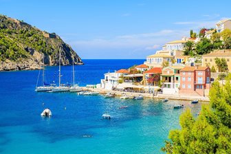 Assos, házak és kikötők